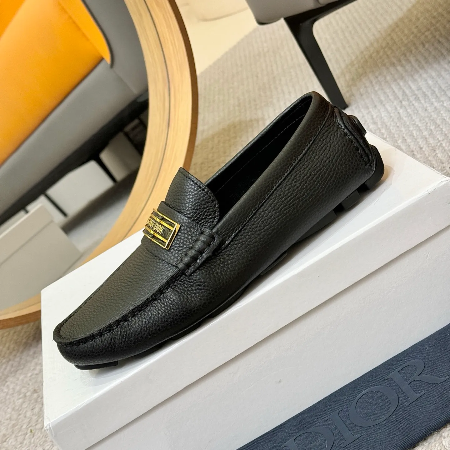 Men's clothing and shoes 💰420! (Yangli) Quality DIOR [Dior’s latest arrival] real auction hot-selling Doudou shoes 🔍DIOR) new Doudou shoes 👍Belgian designer Martin Margiela serves as Gucci shoe designer y full of charm, luxury style gentleman upper: imported cowhide, lining with spring sweat-absorbent first-layer sheepskin. Outsole Brand outsole, the last stitching on the bottom will never come off; equipped with classic Gucci exquisite hardware C D buckle💋The whole pair of shoes is fashionable and casual without losing high-end style; standard 38-46